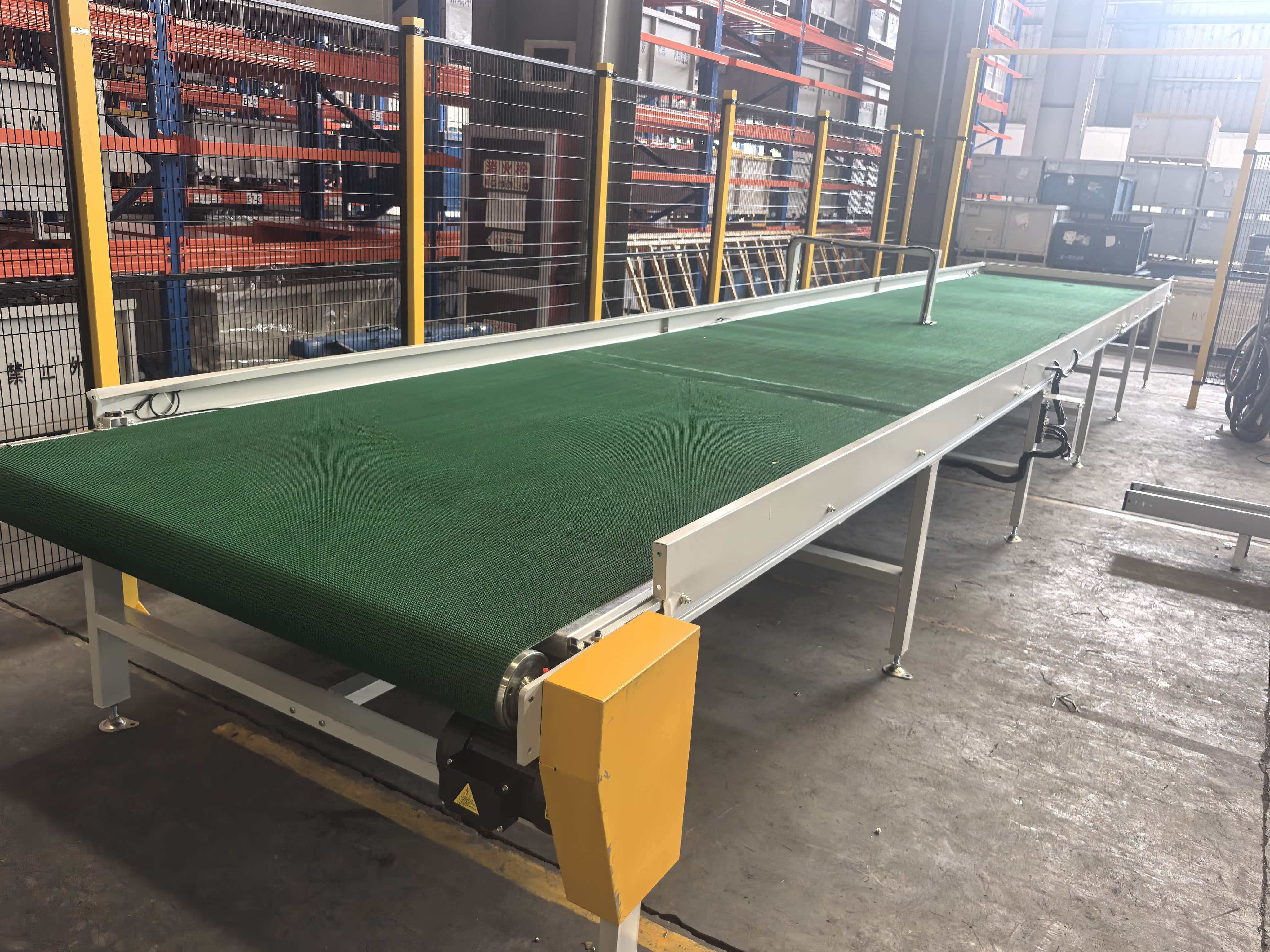 四台皮带输送机在芜湖客户现场安装调试